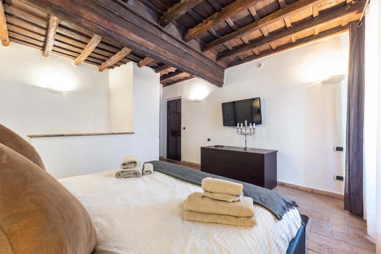 Apartment Deza Cozy Place In Monti Rom
